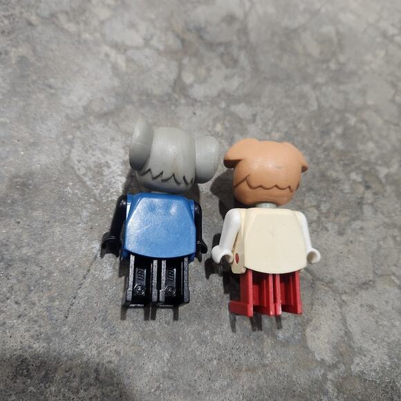 Vtg Fabuland Lego Duplo Minifigure Mortimer Mouse & Peter Pig Animal - Picture 2 of 2